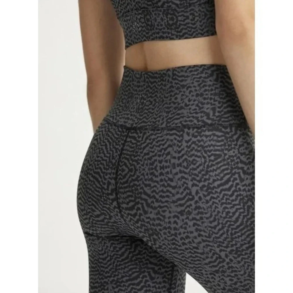 Varley Luna High Rise 7/8 Leggings Gray Nocturnal Feathers Print *No Size Tag S?
